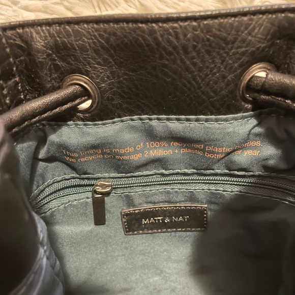 Matt & Nat Sora Mini Bucket Bag - Picture 6 of 10
